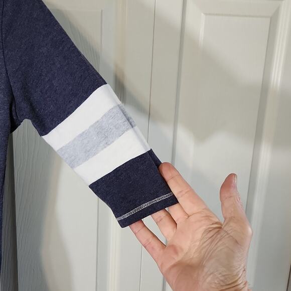 Knights Apparel Womens Blue White Raglan Sleeve T-Shirt Size Med College Sports - Picture 3 of 9